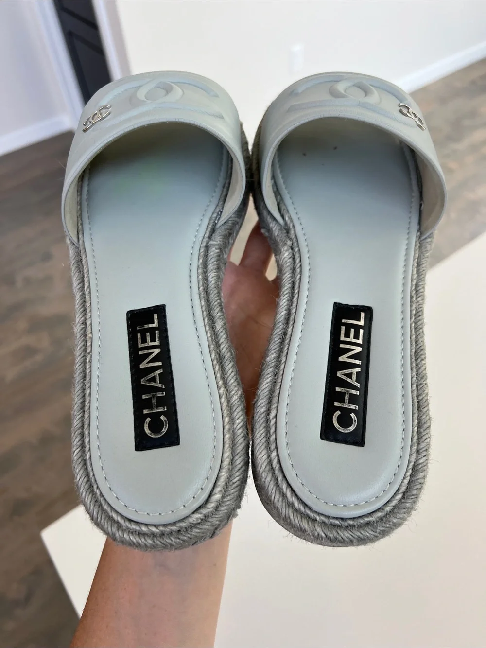 CHANEL light blue leather open toe flat CC sandals espadrilles braided jute 40C